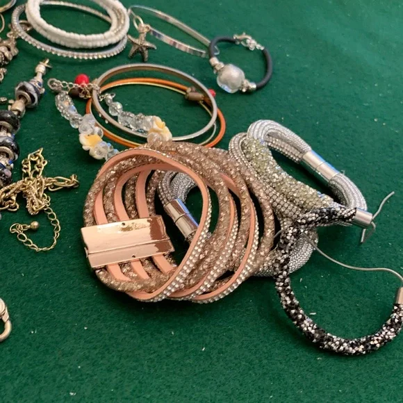 Craft Bracelet Lot - Picture 6 of 6